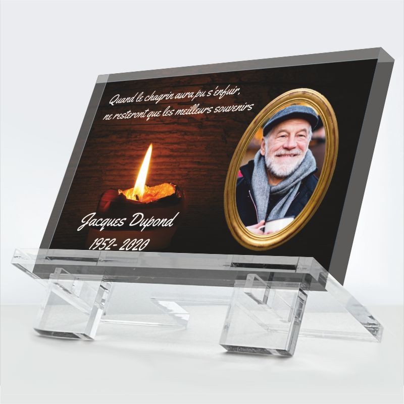 Plaque funéraire – Mémoire éclairée avec bougie et photo encadrée