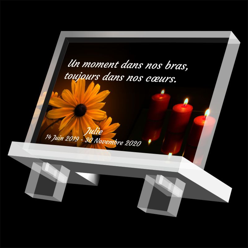 Plaque-funeraire-bougies-et-fleurs-tournesol